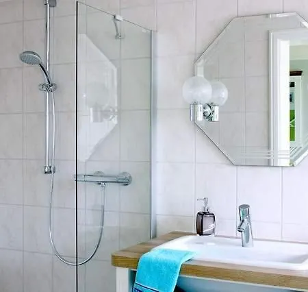 Nanny Und Helene Semesterbostad