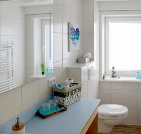 Nanny Und Helene Semesterbostad *