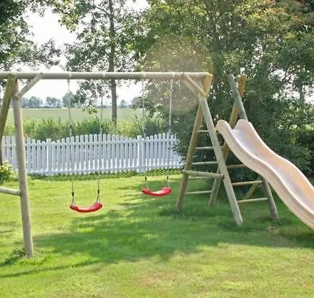 Nanny Und Helene Semesterbostad *