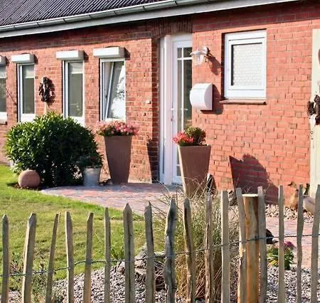 Nanny Und Helene Uphusum